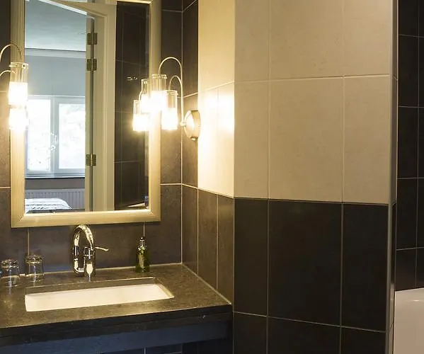 Het Bascour Bed and Breakfast 3*